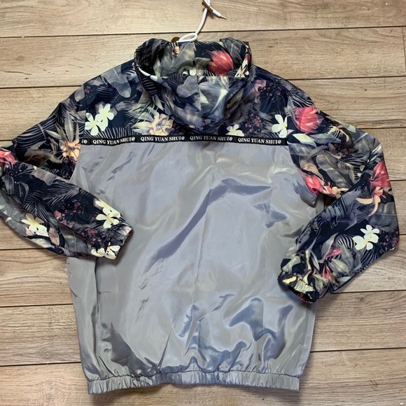 NWOT~QING YUAN SHUI Mens Gray Black Floral Hooded Pockets Windbreaker Jacket~MED - Picture 6 of 6